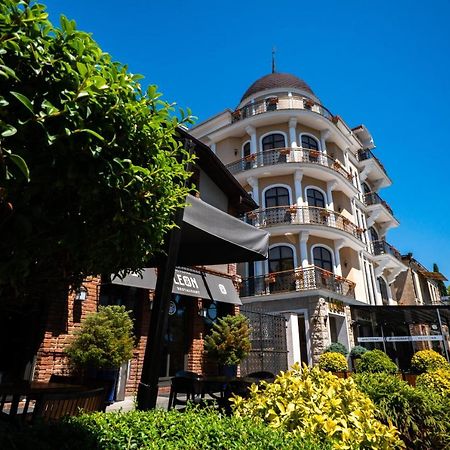 Leon Boutique Hotel ซุคุม ภายนอก รูปภาพ