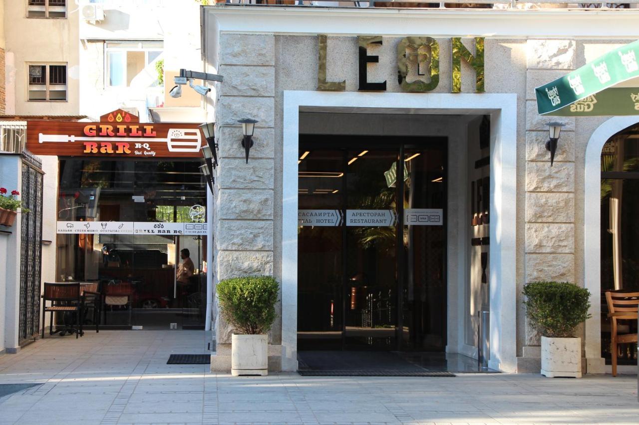 Leon Boutique Hotel ซุคุม ภายนอก รูปภาพ