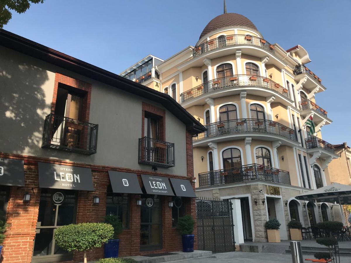 Leon Boutique Hotel ซุคุม ภายนอก รูปภาพ