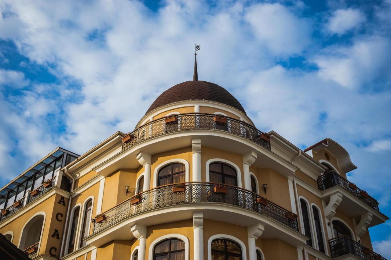 Leon Boutique Hotel ซุคุม ภายนอก รูปภาพ