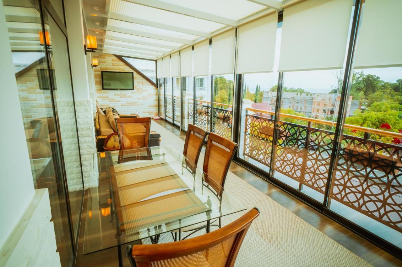 Leon Boutique Hotel ซุคุม ภายนอก รูปภาพ