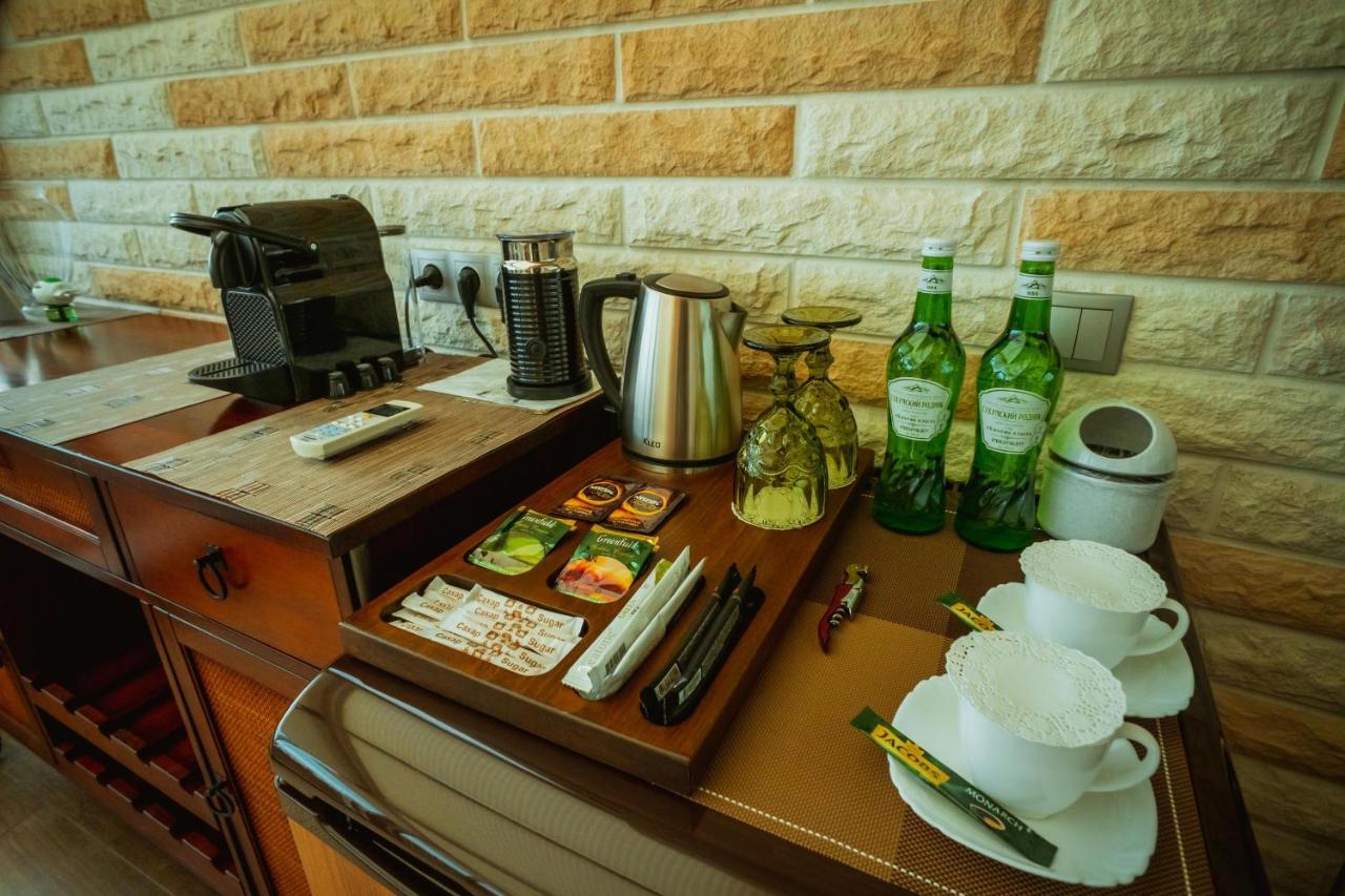 Leon Boutique Hotel ซุคุม ภายนอก รูปภาพ